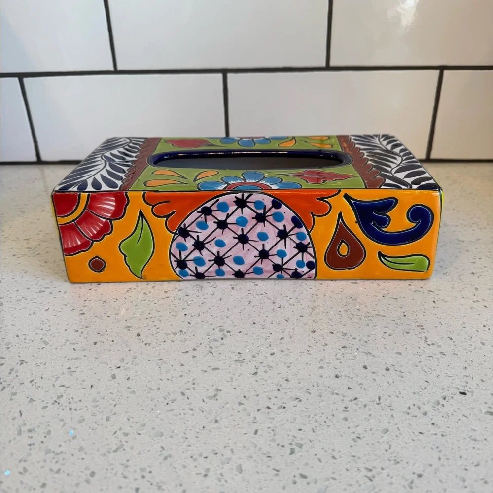 Hand-Painted Mexican Talavera Style Ceramic Tissue Box Cover | EUC